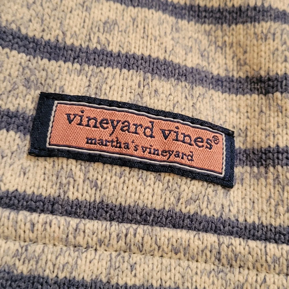 Vineyard Vines Special Edition Martha’s Vineyard Harbor Womens Size S - Picture 3 of 9